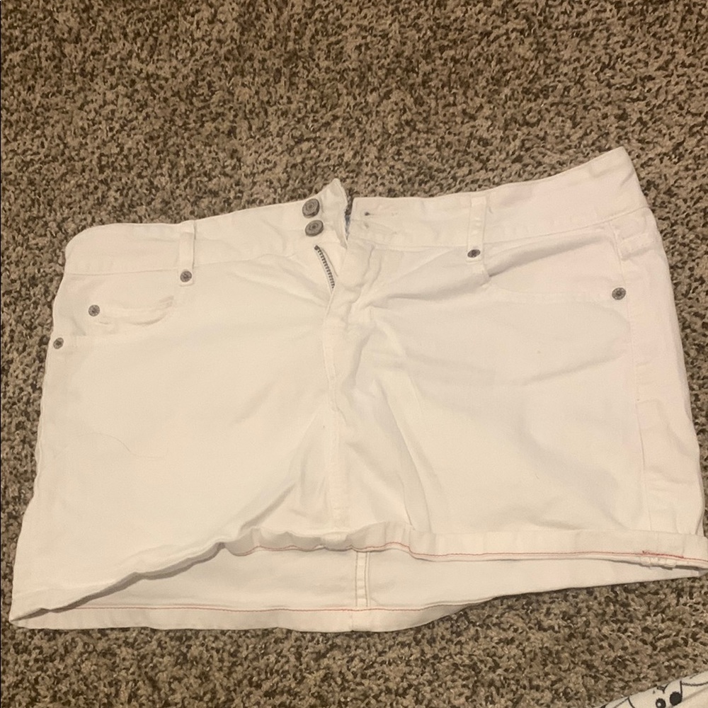 White Pencil Mini Skirt for Casual Resort Wear